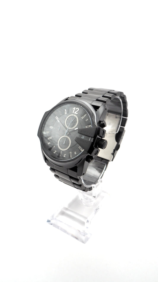 Diesel Master Chief DZ4180 Chronograph – Kraftvolles Design für Männer mit Charakter